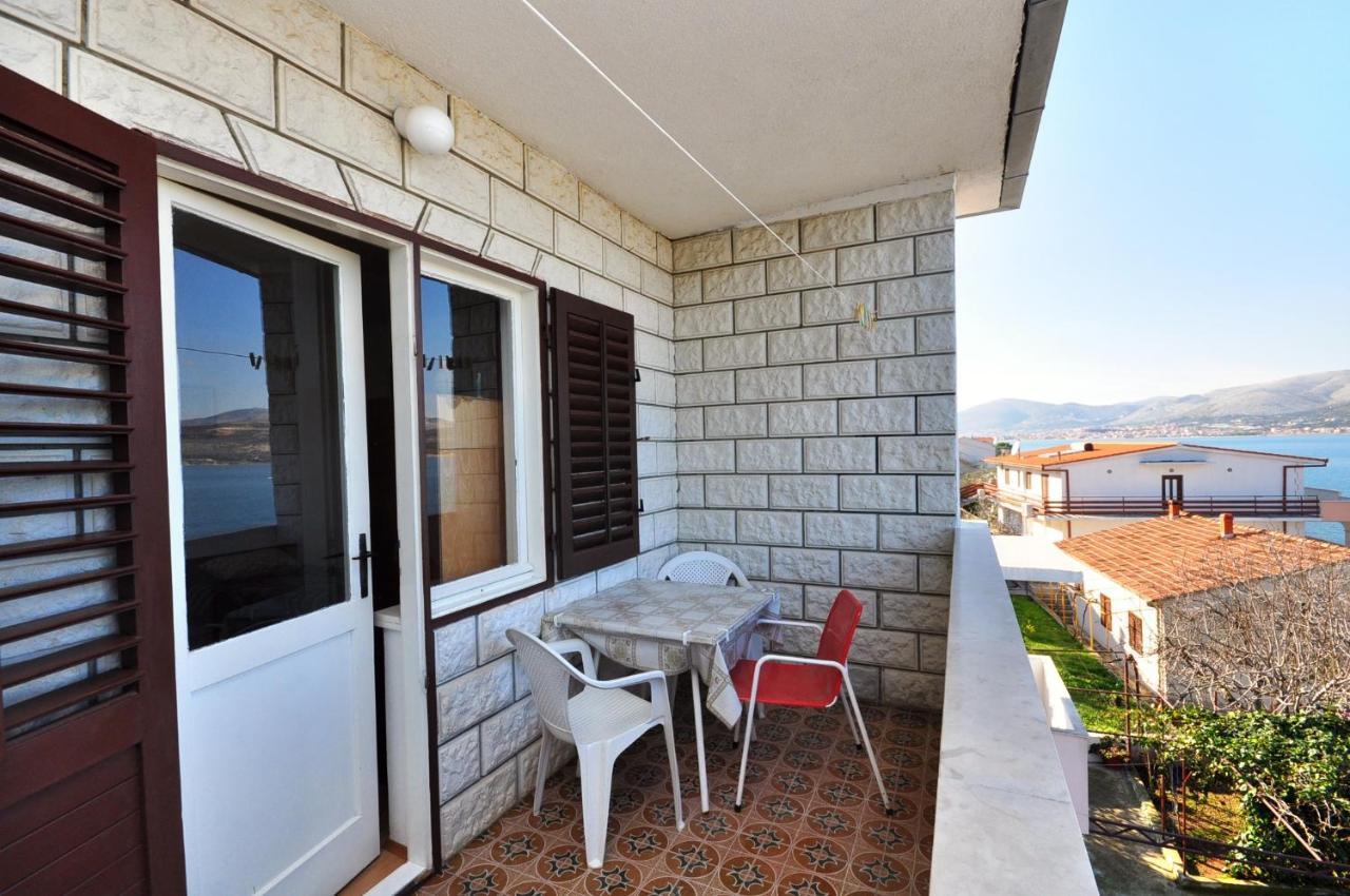 Apartments By The Sea Arbanija, Ciovo - 1085 Trogir Eksteriør bilde